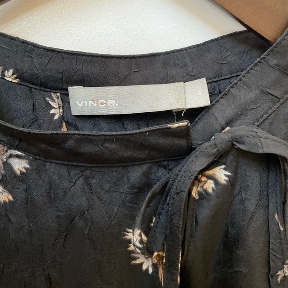 Vince Tossed Bouquet Tie Neck Blouse - Picture 6 of 7